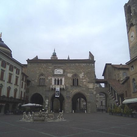 1929 Castle Guest Bérgamo Exterior foto
